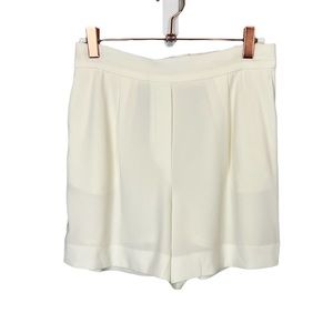 Aritzia Babaton Pleated Shorts Ivory Size Small
